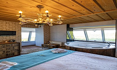 King Triplex Villa